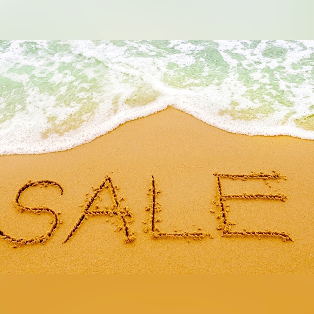 Love a Sale?? I do too!! 😍 Feel free to send an offer on anything in my closet!